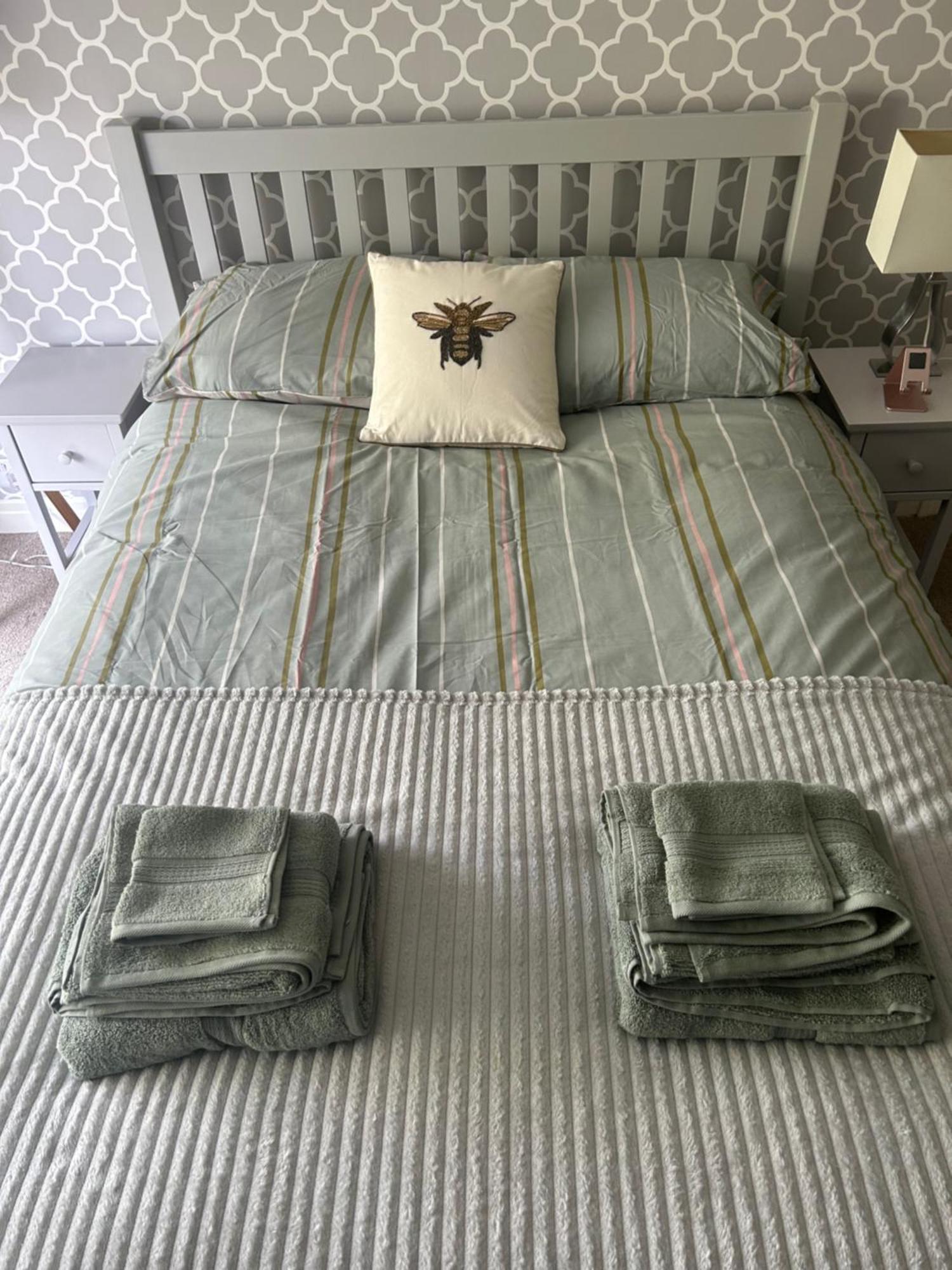 Lovely, Large Double Bedroom With Park View In Home Hazel Grove エクステリア 写真