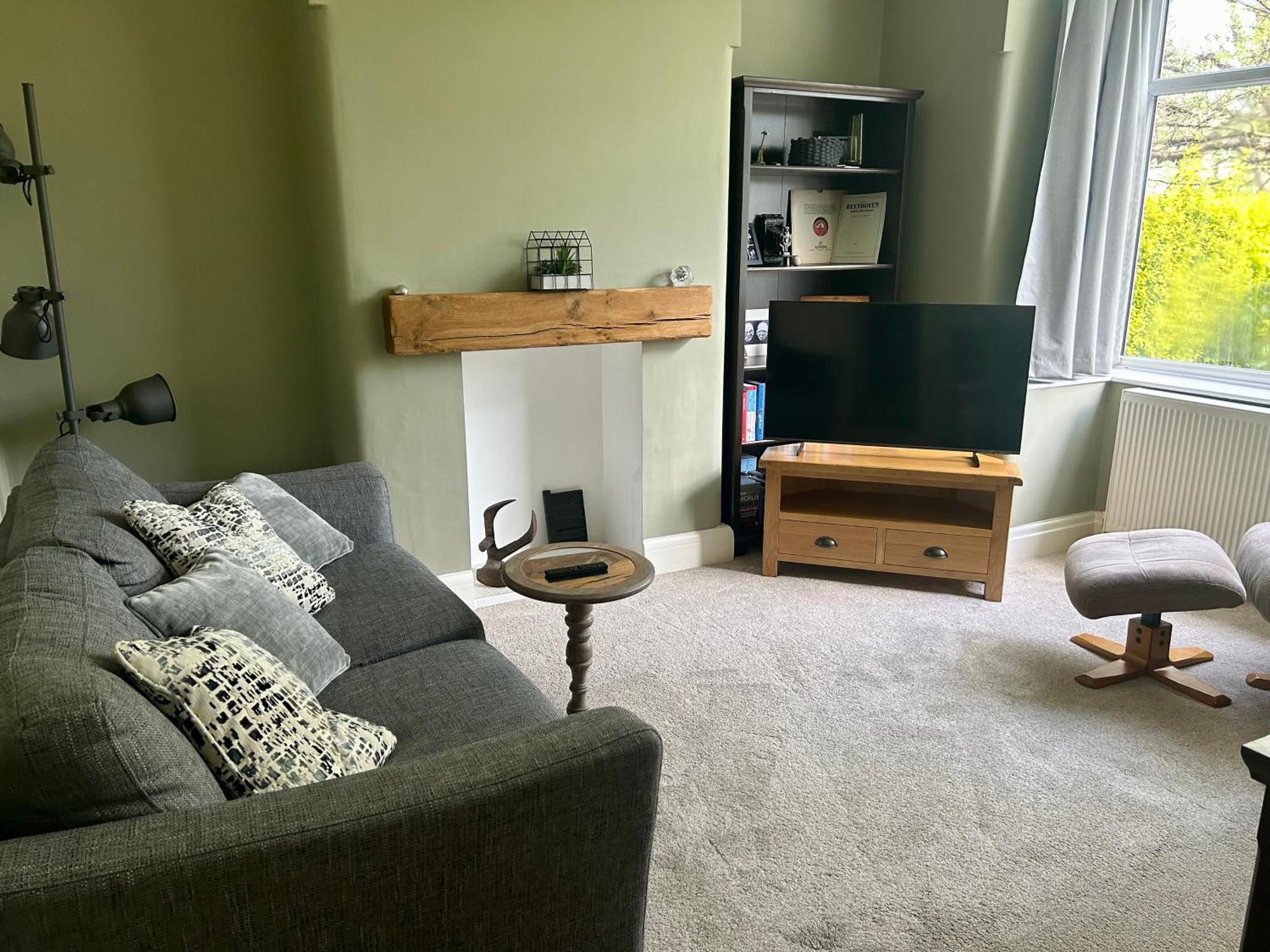 Lovely, Large Double Bedroom With Park View In Home Hazel Grove エクステリア 写真
