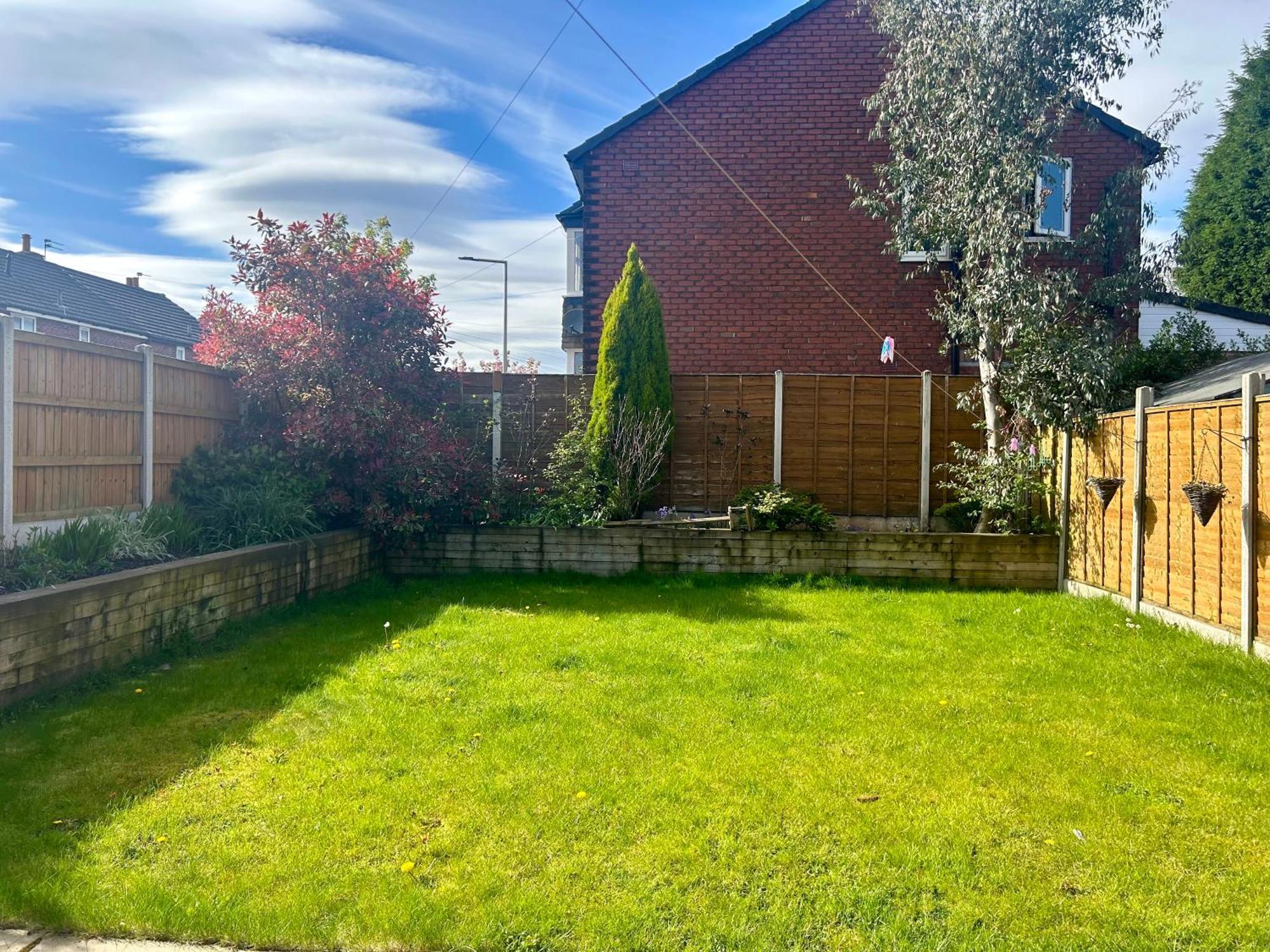 Lovely, Large Double Bedroom With Park View In Home Hazel Grove エクステリア 写真